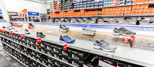 Sporting Goods Store «Academy Sports + Outdoors», reviews and photos, 14260 Manchester Rd, Manchester, MO 63011, USA