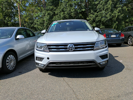 Volkswagen Dealer «Fairfax Volkswagen», reviews and photos, 11050 Fairfax Blvd, Fairfax, VA 22030, USA