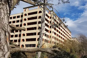 Hospital del Torax image