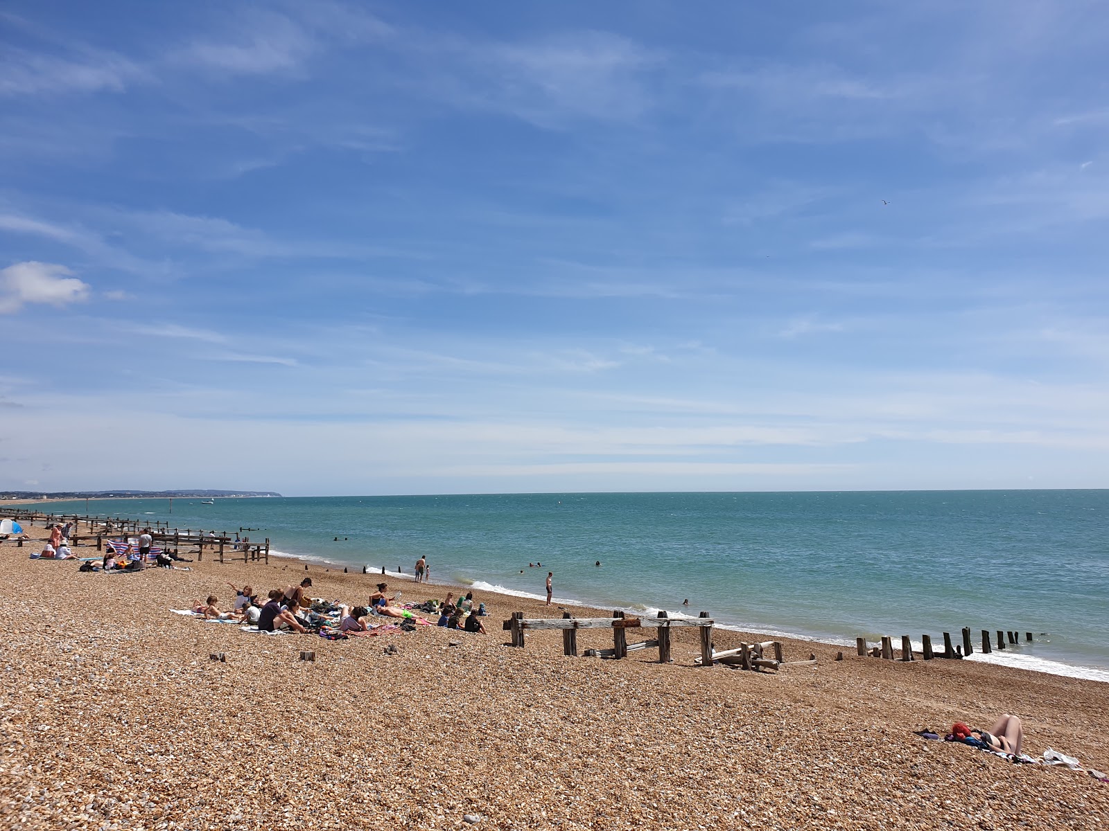 Fotografija Pevensey Bay beach z lahki fini kamenček površino