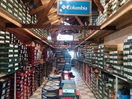 Shoe Store «Leacock Shoe Store», reviews and photos, 64 Old Leacock Rd, Ronks, PA 17572, USA