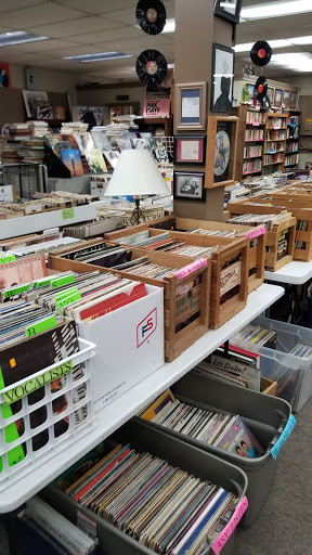 Book Store «Books Galore», reviews and photos, 411 W Main St, Festus, MO 63028, USA