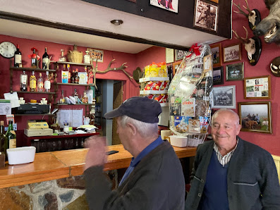 Cafetería Restaurante El Rincón de Molina C. Arroyuelo, 18, 10250 Garciaz, Cáceres, España