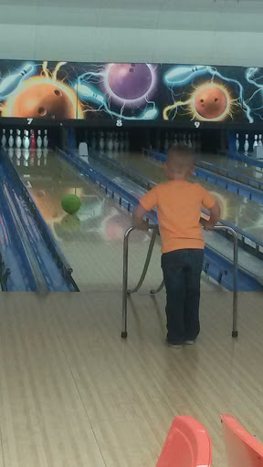 Bowling Alley «The Bowling Alley», reviews and photos, 1535 N Detroit St, Warsaw, IN 46580, USA