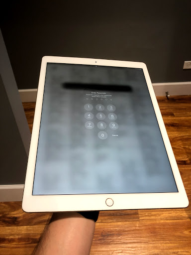 Cell Phone Store «Cellfone MD Cell phone repair», reviews and photos, 7708 W Belmont Ave, Chicago, IL 60634, USA