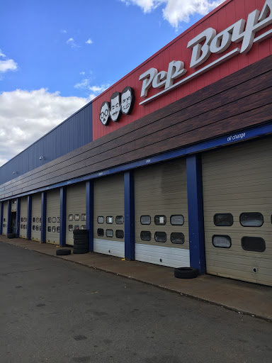 Auto Parts Store «Pep Boys Auto Parts & Service», reviews and photos, 570-580 Providence Hwy, Dedham, MA 02026, USA