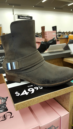 Shoe Store «DSW Designer Shoe Warehouse», reviews and photos, 2020 24th Ave NW, Norman, OK 73069, USA