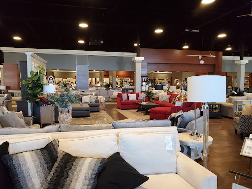 Furniture Store «Living Spaces - Glendale, AZ», reviews and photos, 6767 W Bell Rd, Glendale, AZ 85308, USA