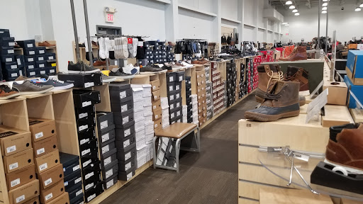 Shoe Store «DSW Designer Shoe Warehouse», reviews and photos, 400 S State Rd, Springfield, PA 19064, USA