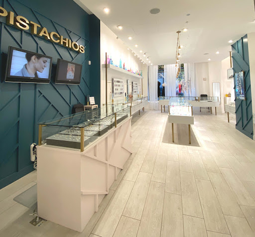 Jewelry Store «Pistachios», reviews and photos, 55 E Grand Ave, Chicago, IL 60611, USA