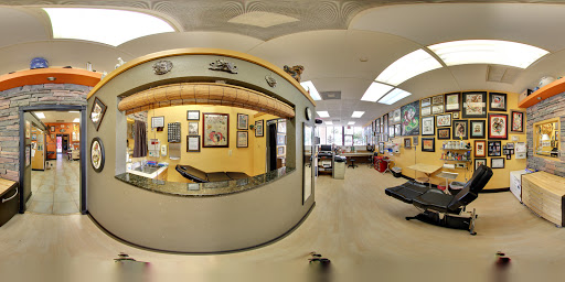 Tattoo Shop «Colorfast Studios», reviews and photos, 2536 N University Dr, Coral Springs, FL 33065, USA