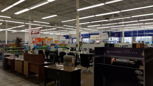 Office Supply Store «OfficeMax», reviews and photos, 5801 Mercury Dr, Dearborn, MI 48126, USA