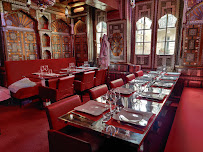 Atmosphère du Restaurant indien Restaurant Sabraj à Paris - n°19