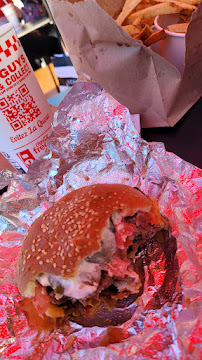 Plats et boissons du Restaurant de hamburgers Five Guys Nice CAP 3000 à Saint-Laurent-du-Var - n°15