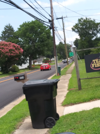 Used Car Dealer «Harris Motors Inc.», reviews and photos, 13758 Tidewater Trail, Saluda, VA 23149, USA