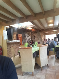 Atmosphère du Restaurant LA VILLA DES OLIVIERS à Guingamp - n°7