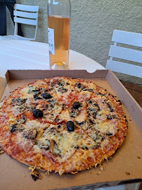 Plats et boissons du Pizzas à emporter Pizz’n Love la roquille à Agde - n°5