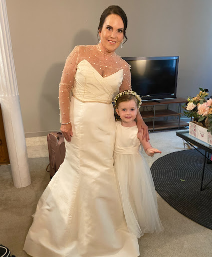 Bridal Shop «Isabel Donnelly Bridal Alterations», reviews and photos, 5145 Morningside Ln, Ellicott City, MD 21043, USA