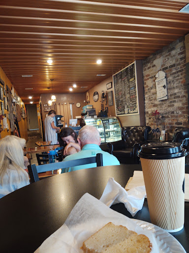 Coffee Shop «Off The Ground Coffee House», reviews and photos, 105 S Main St #3, Lawrenceburg, KY 40342, USA