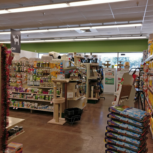 Pet Supply Store «Pet Supplies Plus», reviews and photos, 803 Hillcrest Rd, Mobile, AL 36695, USA