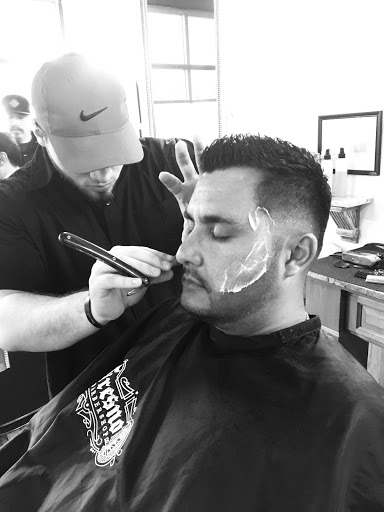 Barber Shop «Fresno Barber Shop», reviews and photos, 1936 N Echo Ave, Fresno, CA 93704, USA