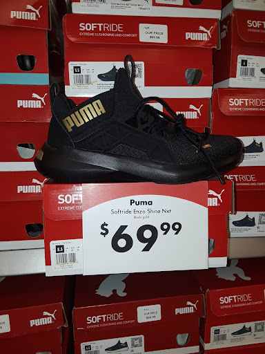 Shoe Store «Shoe Carnival», reviews and photos, 321 NW Loop 410, San Antonio, TX 78216, USA