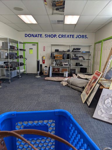 Thrift Store «Goodwill», reviews and photos, 5461 Marlton Pike # 2, Pennsauken Township, NJ 08109, USA