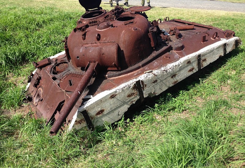 M4中戦車（シャーマン）の残骸