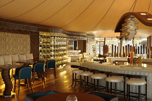 101 Dining Lounge and Marina