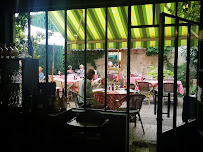 Atmosphère du Restaurant Le Bistrot du Broc à Bourron-Marlotte - n°10