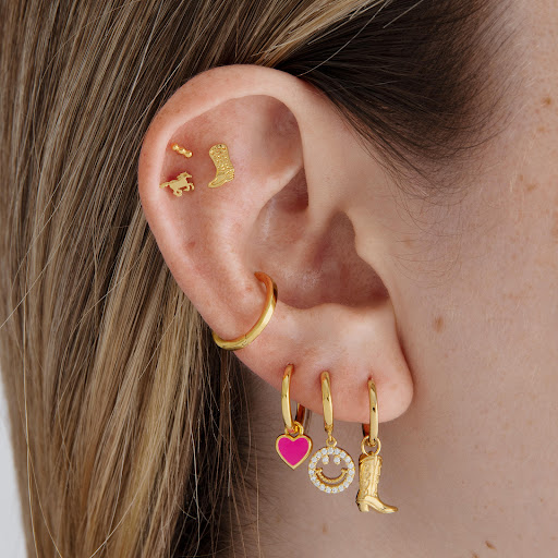 Explore mastectomy tattoo ideas, creative tattoo ideas in Miami, available at STUDS Miami Wynwood