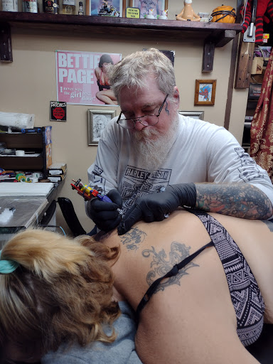 Tattoo Shop «Vintage Ink Tattoos, Inc.», reviews and photos, 2475 McMullen Booth Rd, Clearwater, FL 33759, USA