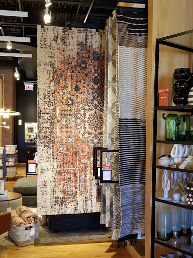 Shopping Mall «North & Sheffield Commons», reviews and photos, 1000 W North Ave, Chicago, IL 60642, USA