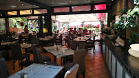 Atmosphère du Restaurant Brasserie Chez Benoit à Moustiers-Sainte-Marie - n°3