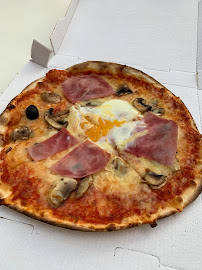Plats et boissons du Pizzas à emporter Enzo pizzas à Saint-Cyprien - n°5