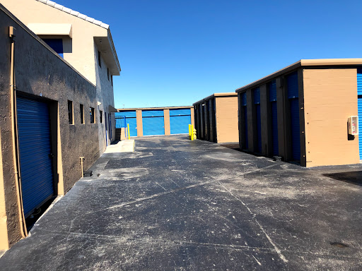 Self-Storage Facility «Lighthouse Self Storage Homestead», reviews and photos, 701 S Homestead Blvd, Homestead, FL 33030, USA