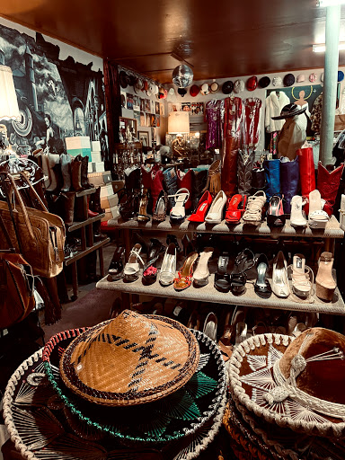 Used Clothing Store «Decades Vintage Clothing», reviews and photos, 627 S State St, Salt Lake City, UT 84111, USA