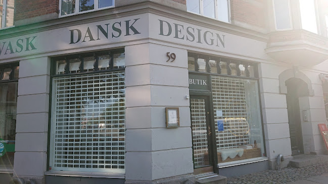 Anmeldelser af Dansk Design i Amager Vest - Møbelforretning