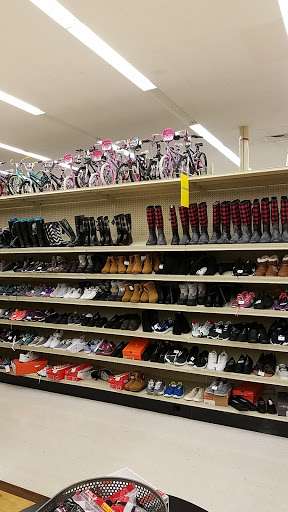 Sporting Goods Store «Academy Sports + Outdoors», reviews and photos, 2350 Gallatin Pike N, Madison, TN 37115, USA