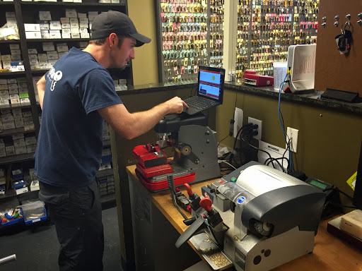 Locksmith «A-1 Mobile Lock & Key», reviews and photos, 1956 S Burlington Blvd, Burlington, WA 98233, USA