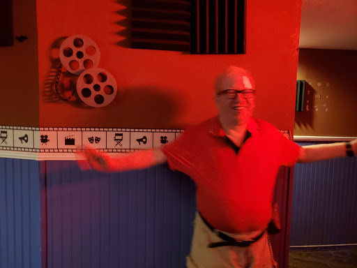 Movie Theater «Sunset Point Cinema Bar & Grille», reviews and photos, 24095 US Hwy 19 N, Clearwater, FL 33765, USA