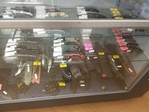 Sporting Goods Store «Big 5 Sporting Goods», reviews and photos, 1746 W Olive Ave, Merced, CA 95348, USA