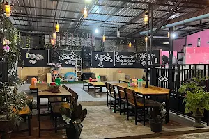 ANGKRINGAN CAFE & RESTO MBAK YEYEN image