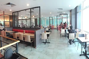 KFC VSQ Petaling Jaya image