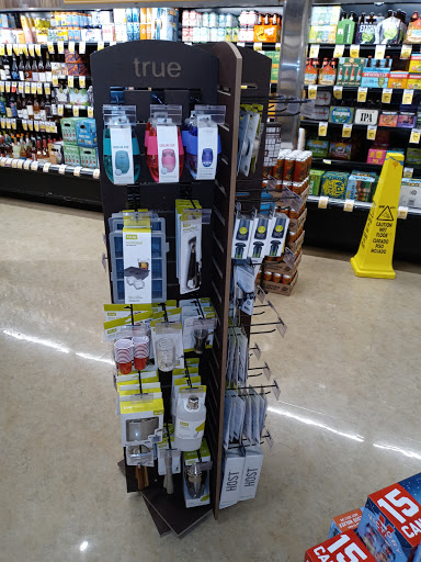 Grocery Store «Safeway», reviews and photos, 1688 Anderson Rd, McLean, VA 22102, USA