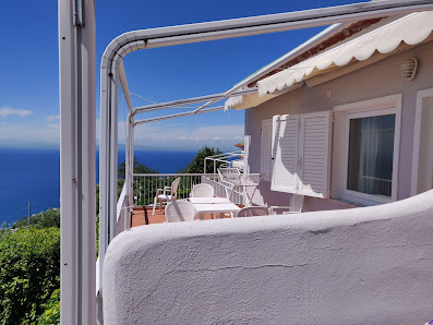Gocce Di Capri Resort Via delle Tore, 7, 80061 Massa Lubrense NA, Italia