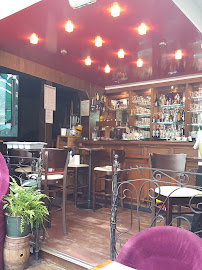 Atmosphère du Restaurant français La Cour de la Huchette à Paris - n°17