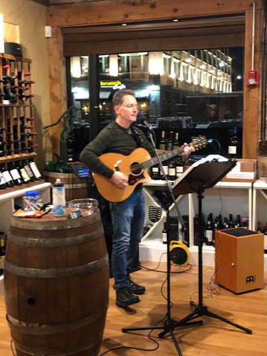 Wine Store «The Wine Exchange», reviews and photos, 1 Illinois St # 120, St Charles, IL 60174, USA