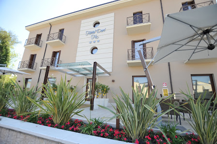 Hotel Dori Via Milano, 5, 37019 Peschiera del Garda VR, Italia
