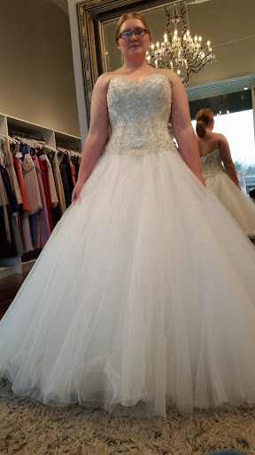 Wedding Store «Ready or Knot Wedding Chic», reviews and photos, 11009 Elm St, Omaha, NE 68144, USA